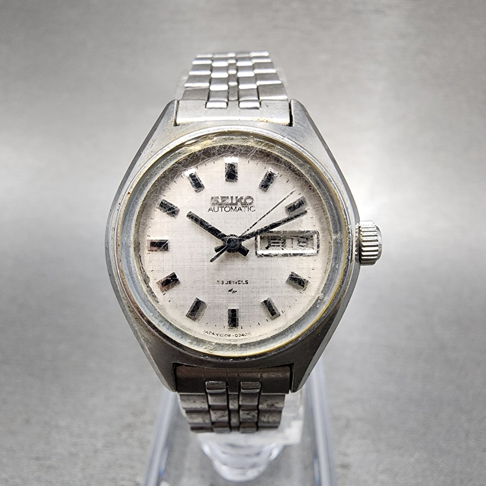 Seiko Automatic Watch Women 25mm Silver Dial Silver Tone Daydate 22060180 Runs0