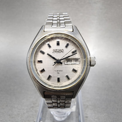 Seiko Automatic Watch Women 25mm Silver Dial Silver Tone Daydate 22060180 Runs0