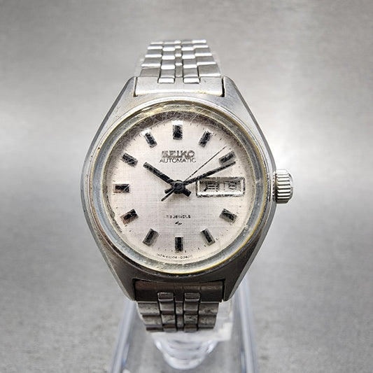 Seiko Automatic Watch Women 25mm Silver Dial Silver Tone Daydate 22060180 Runs0