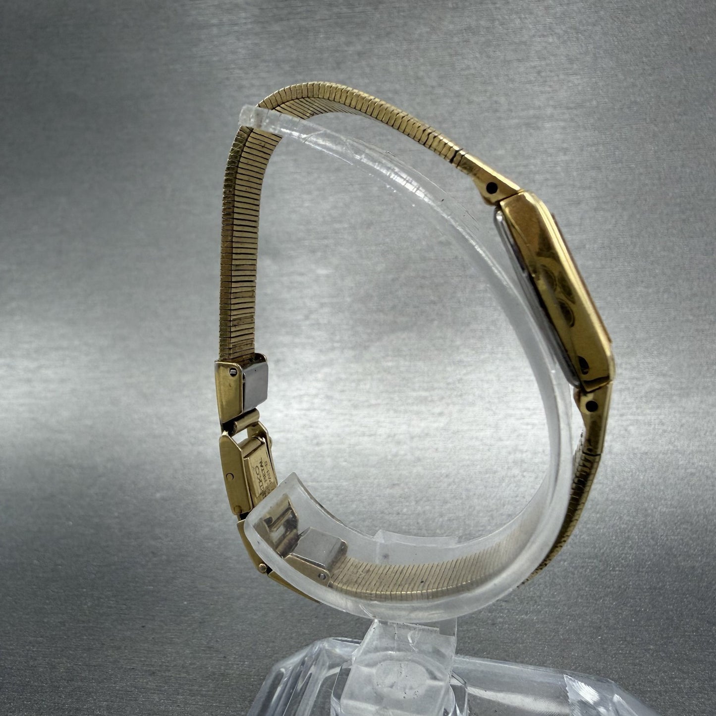 Seiko Tank Watch Women 13mm Champagne Dial Gold Tone Rectangle 2e205139 NewBatt8