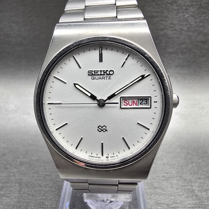 Seiko SQ Watch Men 33mm Silver Dial Silver Tone Daydate Round 5Y23-7110 New Batt0