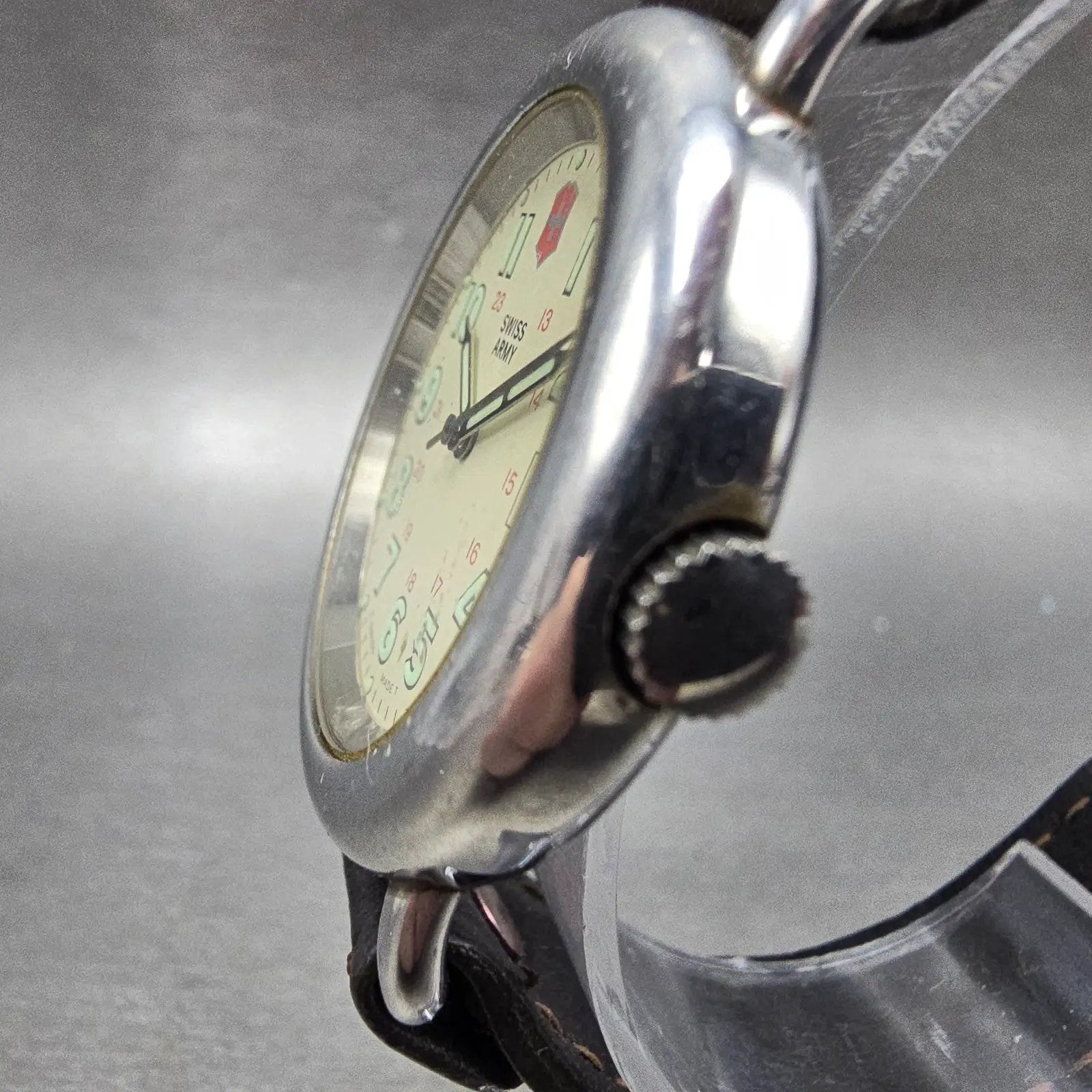 Victorinox Swiss Army Cavalry Watch Men 37mm Cream Dial Silver Tone Date PART LP3
