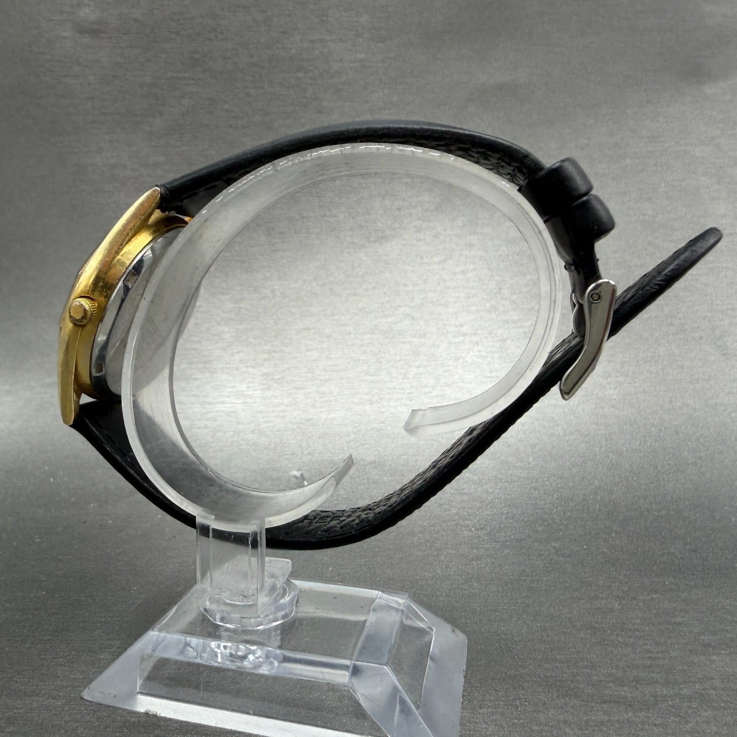 Citizen CQ Watch Men 35mm Gold Tone Gold Tone Daydate 6100-S16725 New Battery6