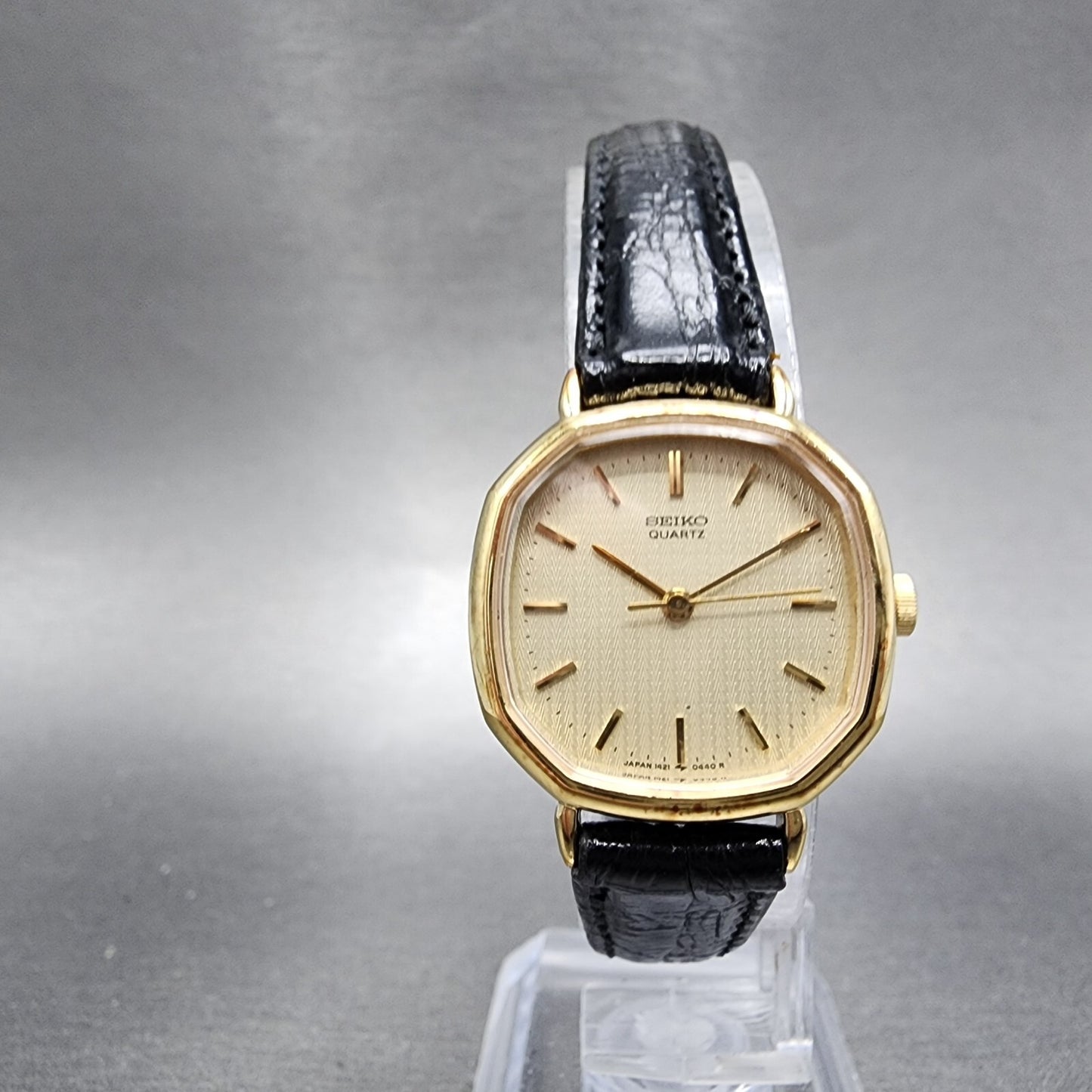 Seiko Watch Women 24mm Champagne Dial Gold Tone Octagon 14215240 New Battery5