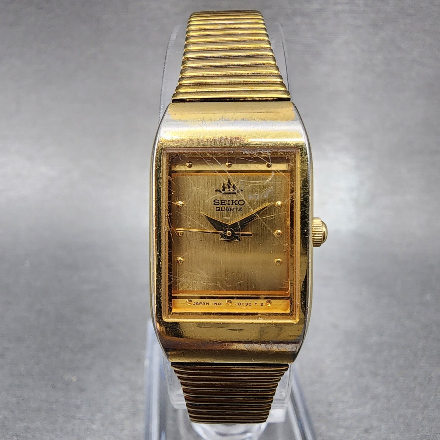 Seiko Tank Watch Women 16mm Gold Dial Gold Tone Rectangle 1N015A00 New Battery0