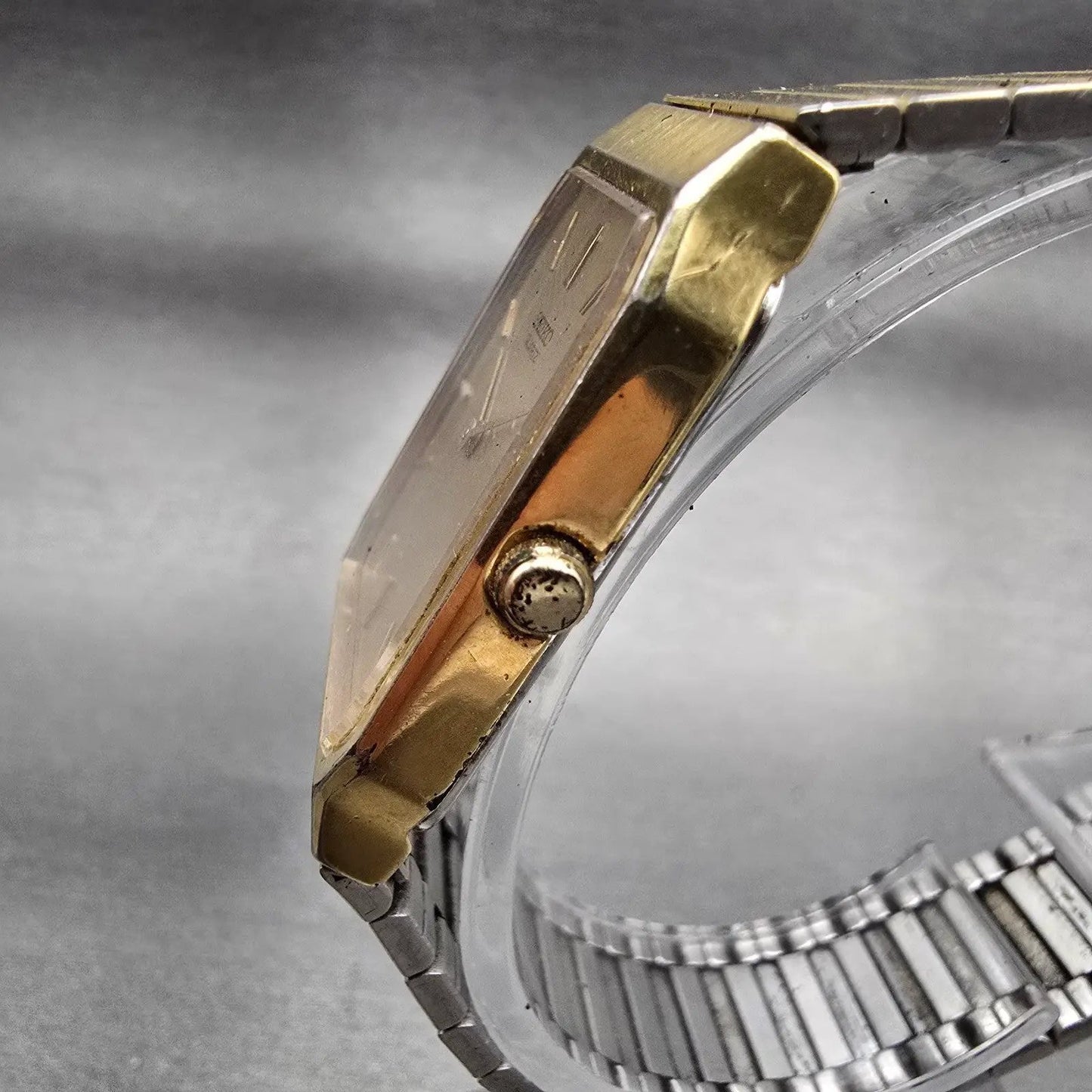 Seiko Tank Watch Men 26mm Gold Dial Gold Tone Rectangle 6530-5790 New Battery2