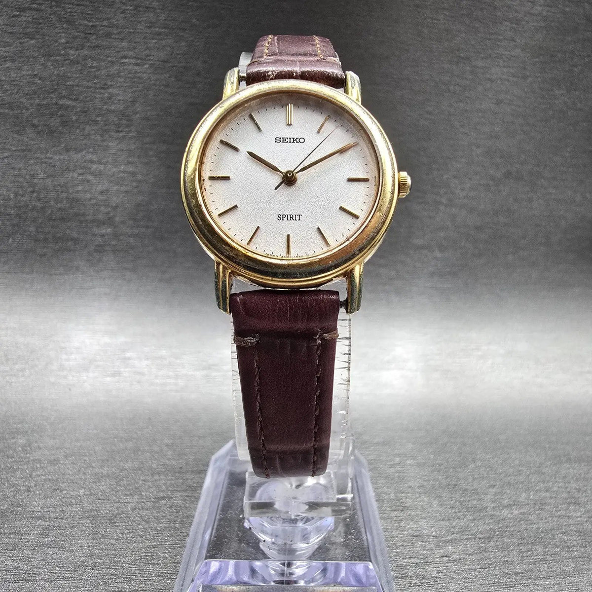 Seiko Spirit Watch Women 25mm Silver Dial Gold Tone Round 4N21-0810 New Battery5