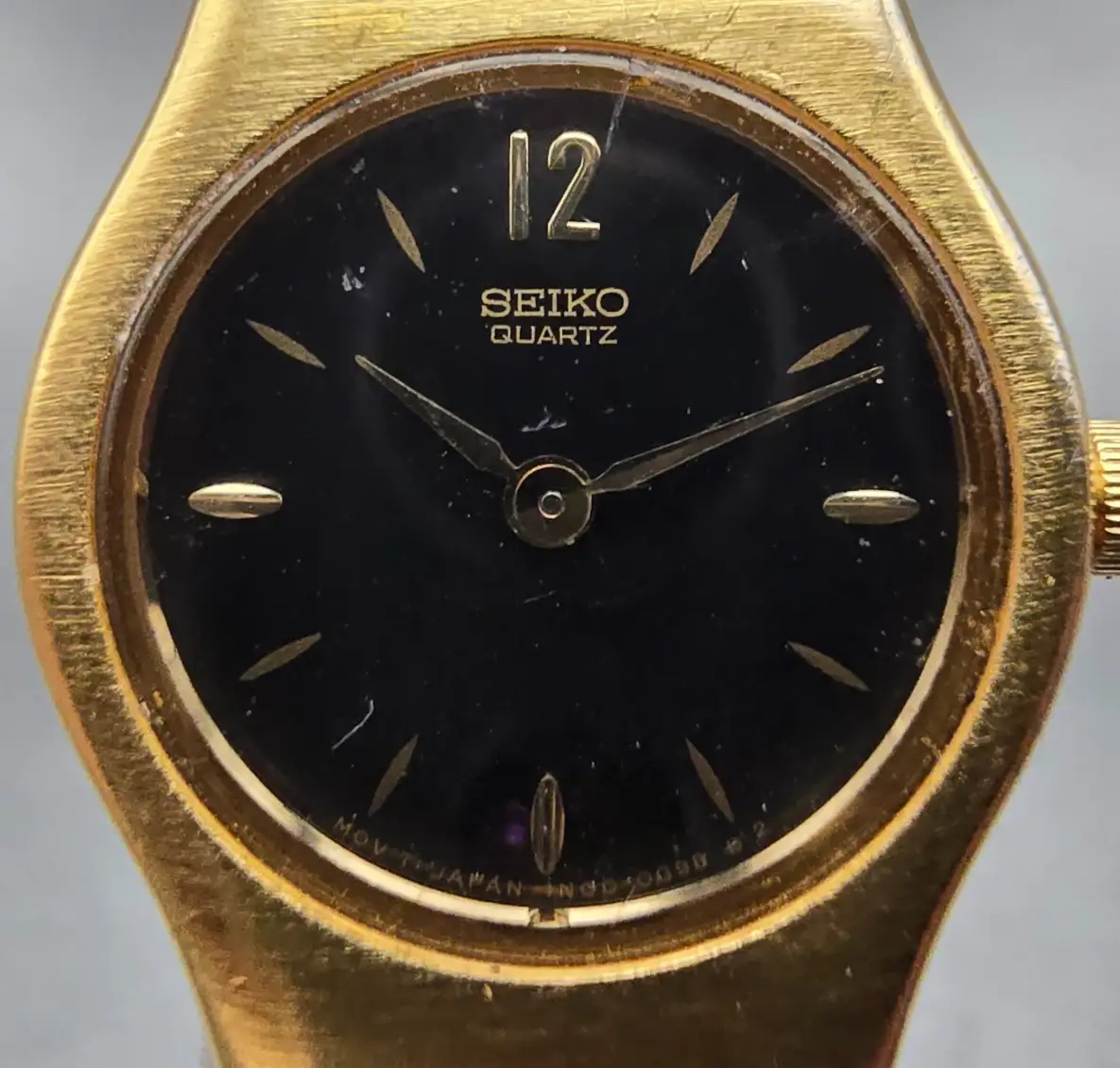 Seiko Watch Women 20mm Black Dial Gold Tone Round 1N00-0C19 New Battery Vintage1