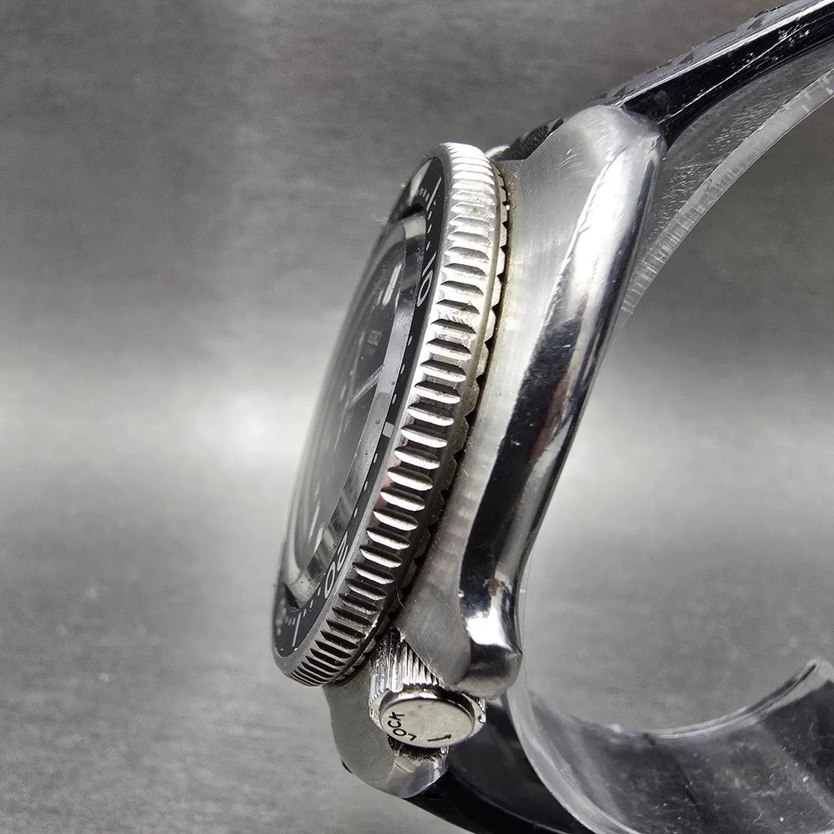 Seiko Captain Willard Dive Watch Men 44mm Black Dial Steel Date 6105-8110 Works2