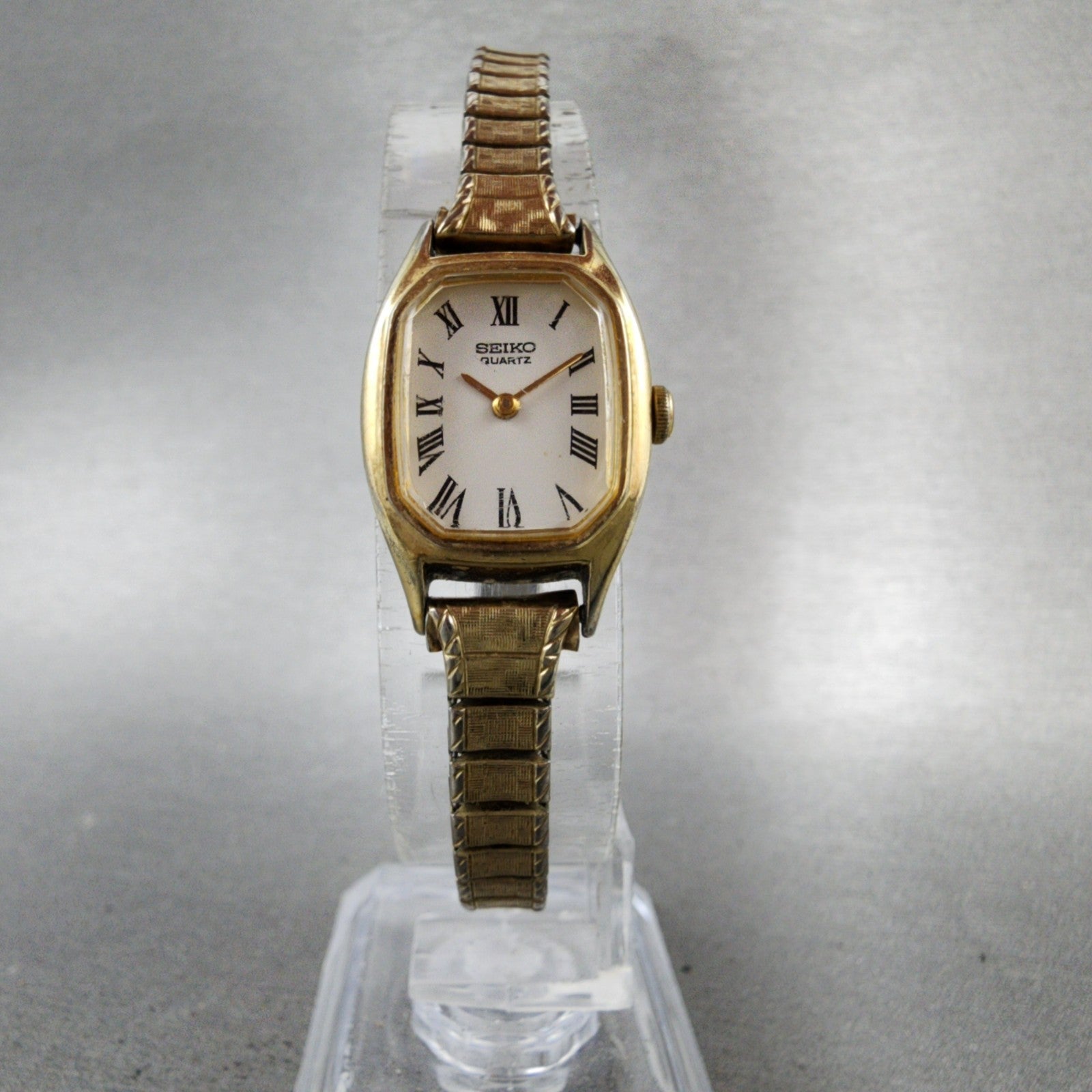 Seiko Tank Watch Women 17mm White Dial Gold Tone 23206559 Roman New Battery5