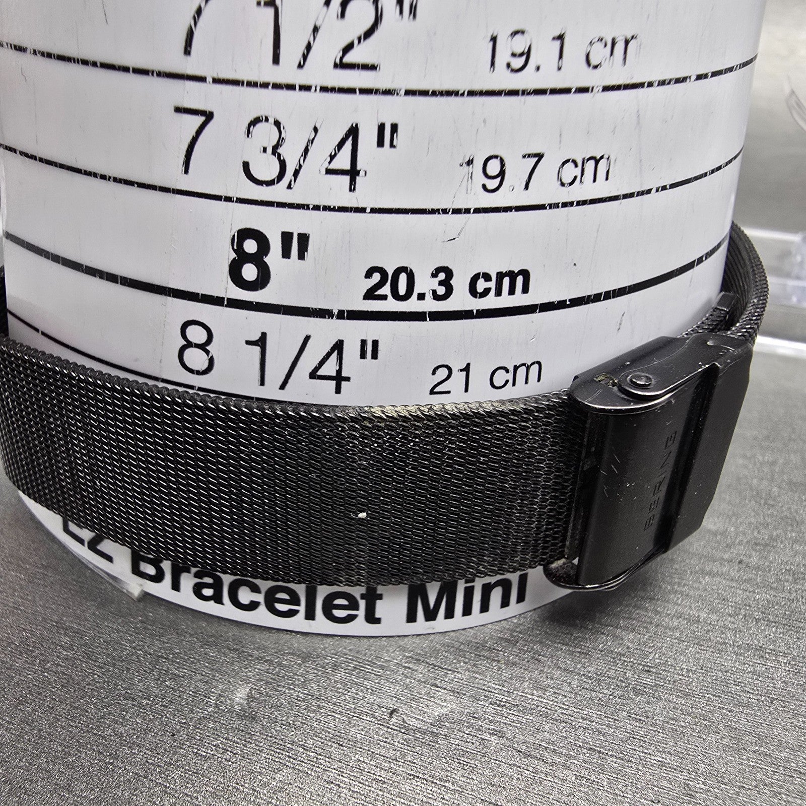 Bering Solar Watch Men 39mm Gray Dial Black Date Round Mesh 14639-122 Works10