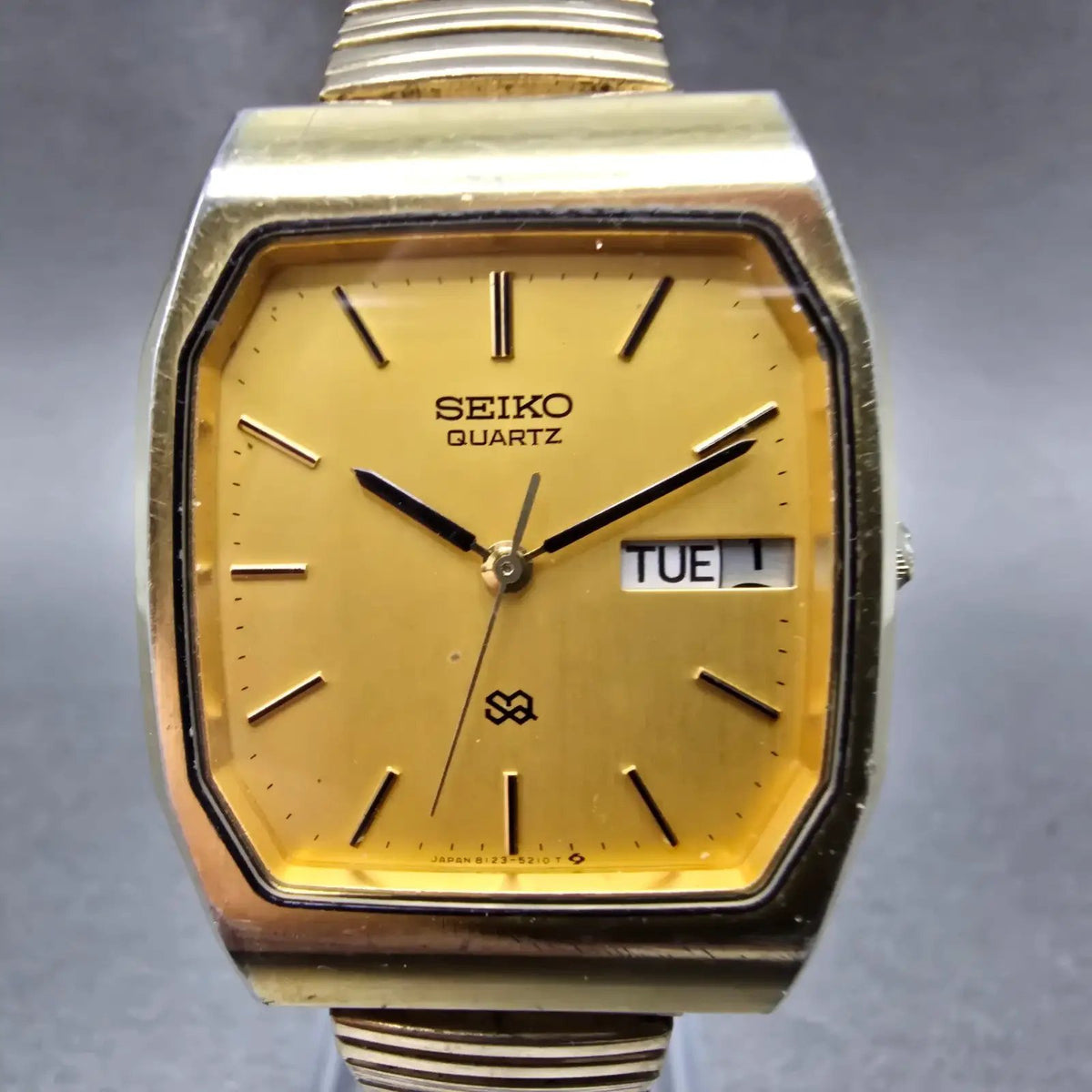 Seiko SQ Tank Watch Men 31mm Gold Dial Gold Tone Octagon 8123-5189 VTG PARTS0