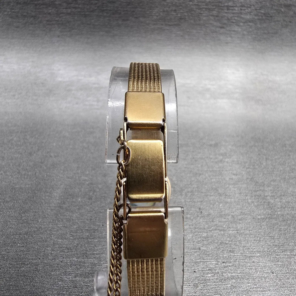 Citizen CQ Watch Women 17mm Champagne Dial Gold Tone Gemmed 3220 New Battery JP27