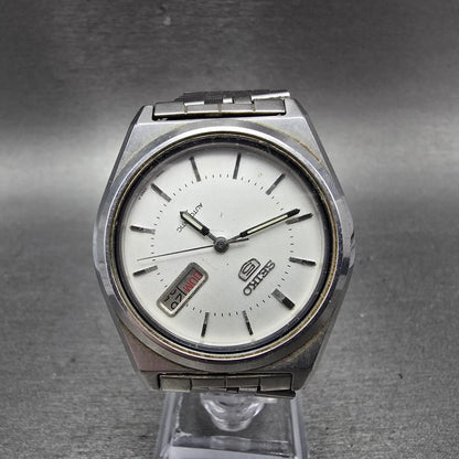 Seiko 5 Automatic Watch Men 38mm Silver Dial Silver Tone Daydate 7009-876A PARTS0