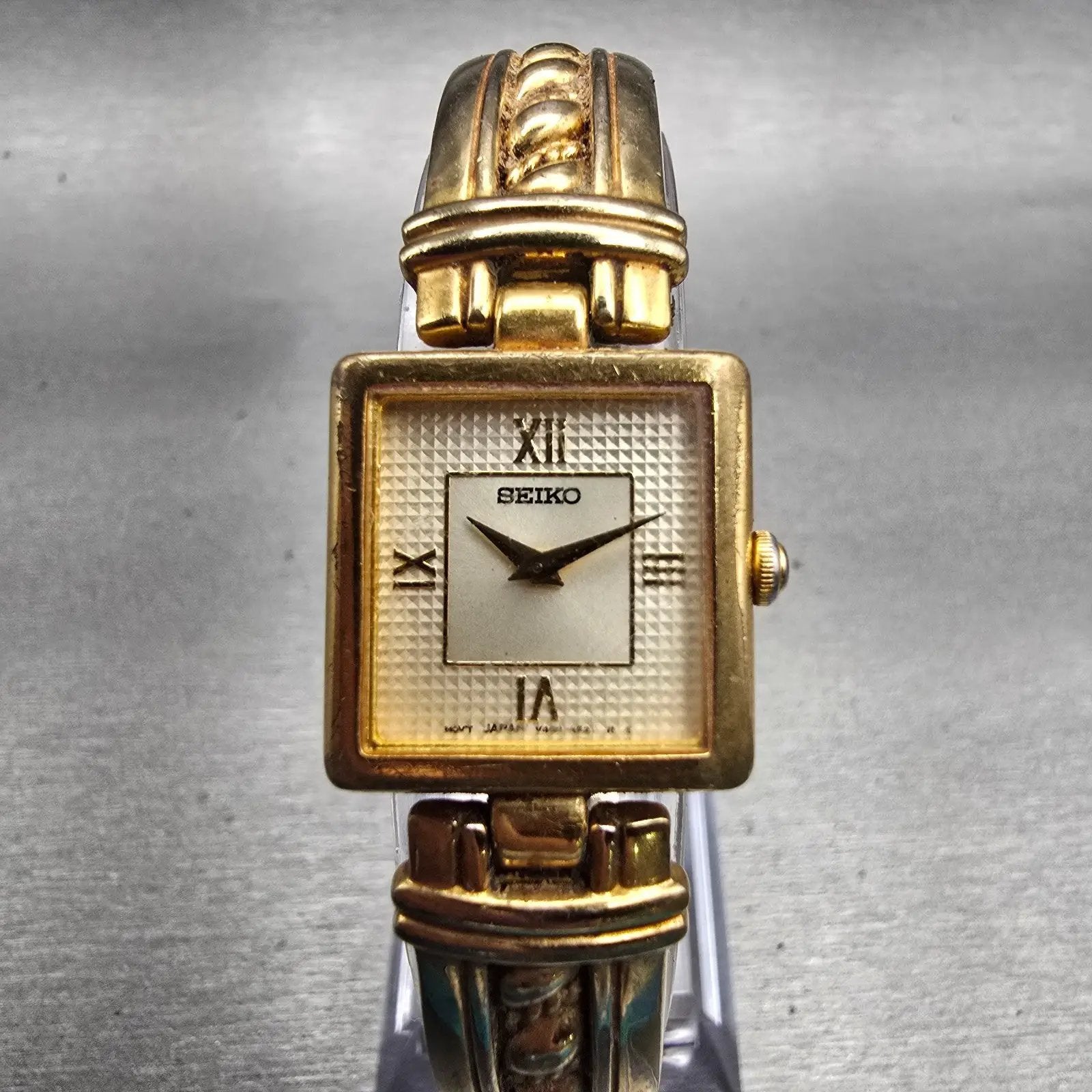 Seiko Watch Women 19mm Champagne Dial Gold Tone Square V400-6280 New Battery VTG0