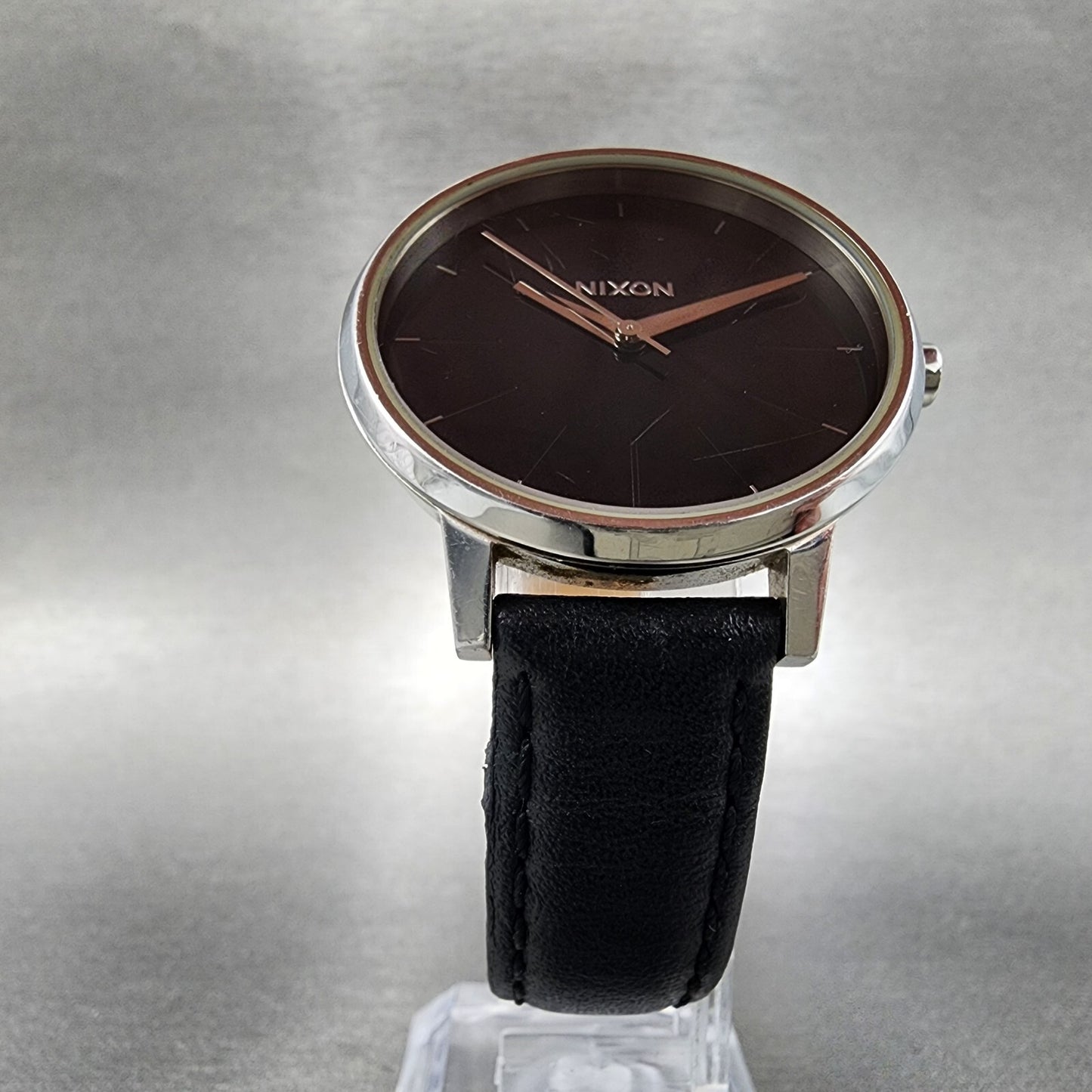 Nixon Kensington Watch Women 37mm Black Dial Silver Tone Round New Battery5