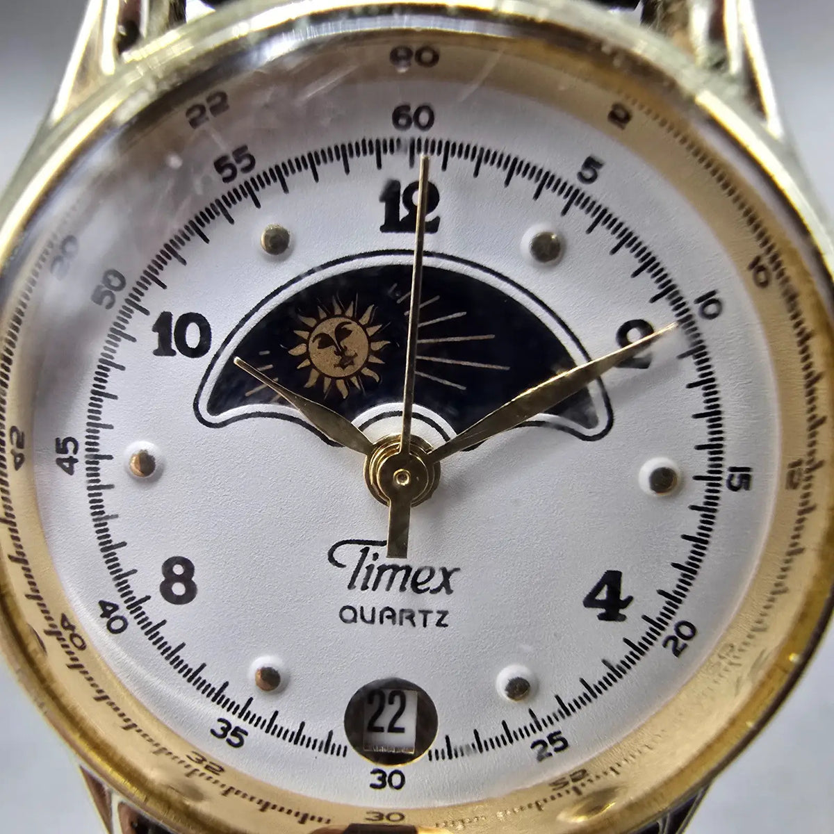 Timex Sun & Moon Watch Women 25mm White Dial Gold Tone Date Round New Battery1