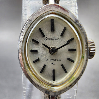 Seiko Solar Watch Women 14mm White Dial Silver Tone Round 1081901