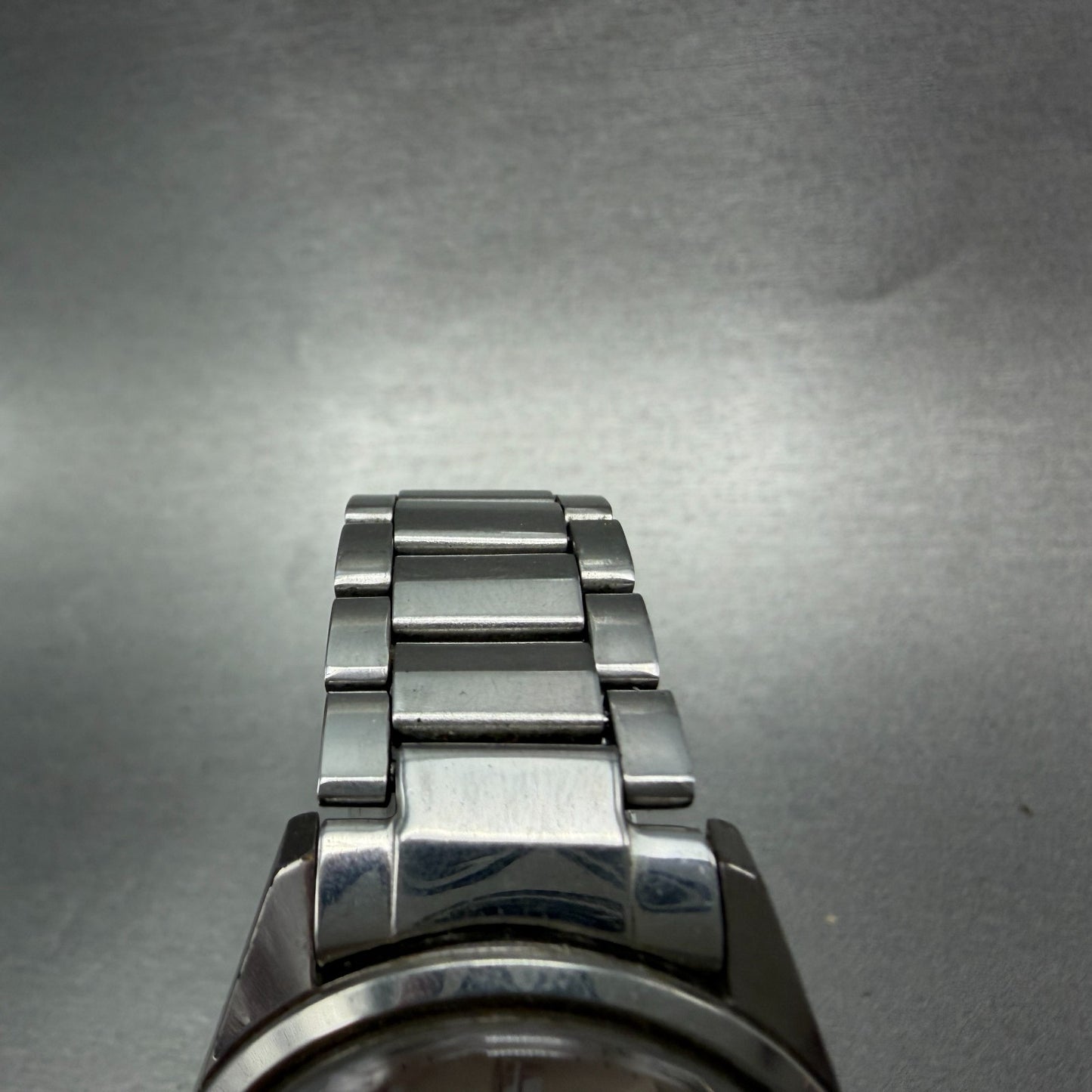 Seiko Sportsman Watch Men 34mm Silver Dial Silver Tone Date 6602-7030 Runs4