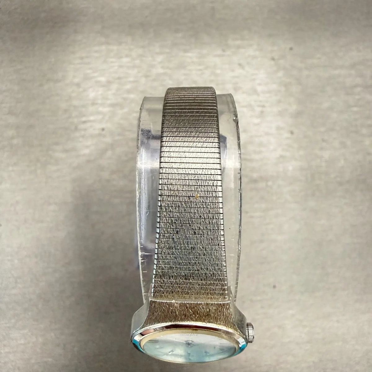 48304639