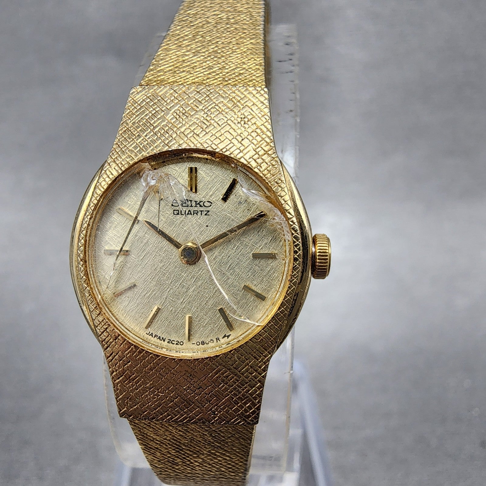 Seiko Watch Women 17mm Champange Dial Gold Tone Round 2C200149 New Battery0