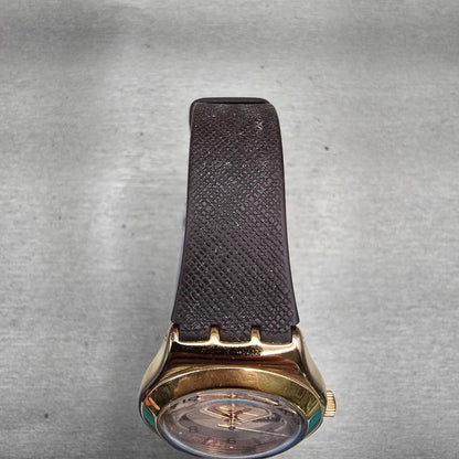 Swatch Irony BROWNEE Watch Men Gold Dial Gold Tone Daydate Round YLG701 New Batt4