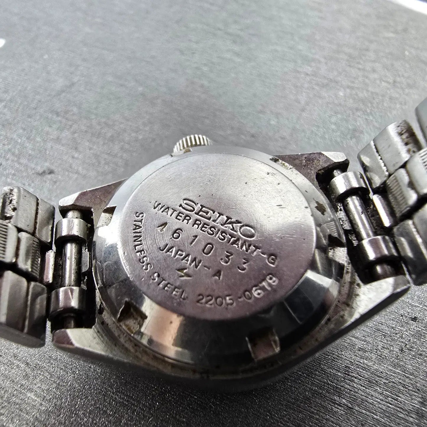Seiko Automatic Watch Women 24mm Purple Dial Silver Tone Date 2205-0679 Runs VTG10
