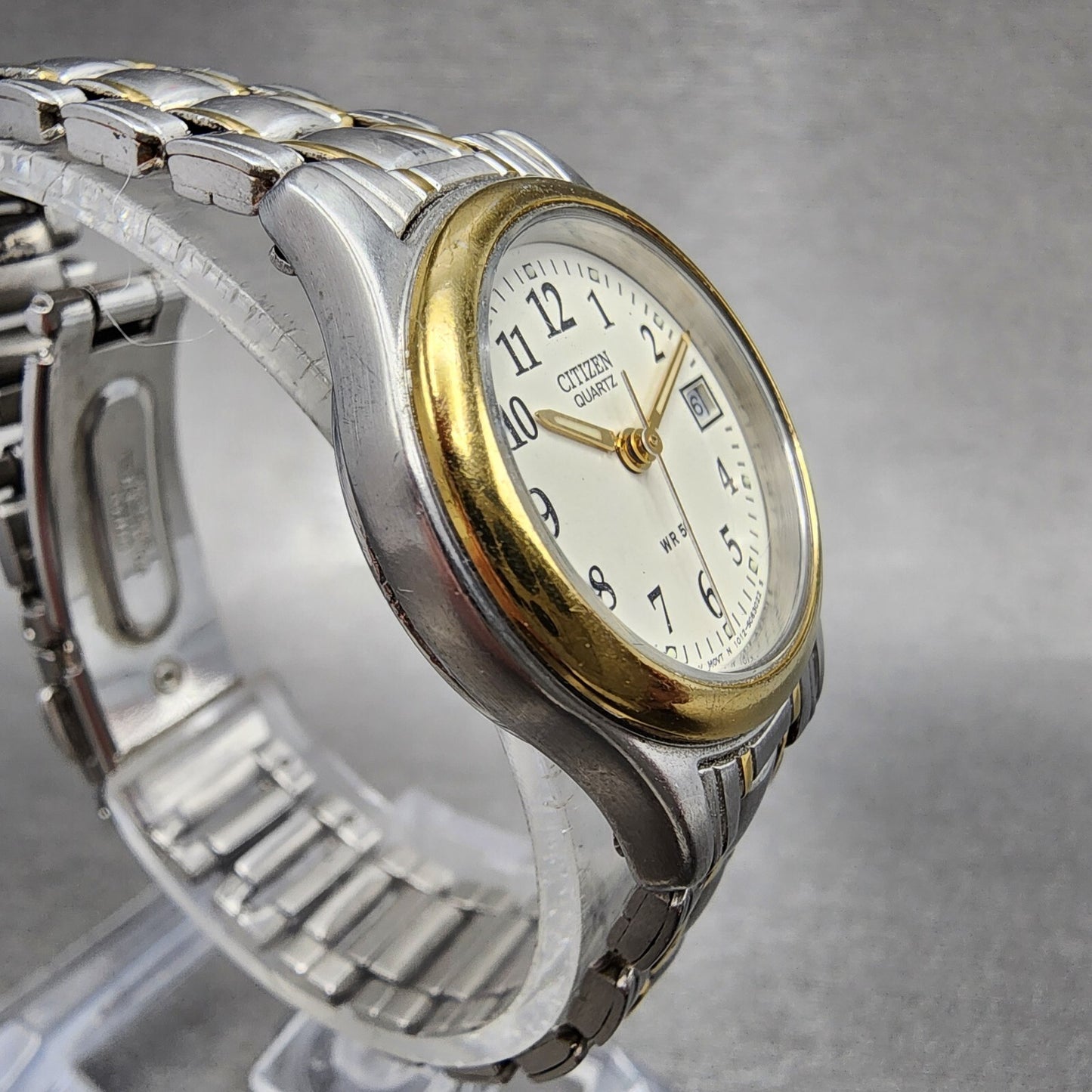 Citizen Watch Women 24mm Cream Dial Two Tone Date Round 1012S038375 New Battery3