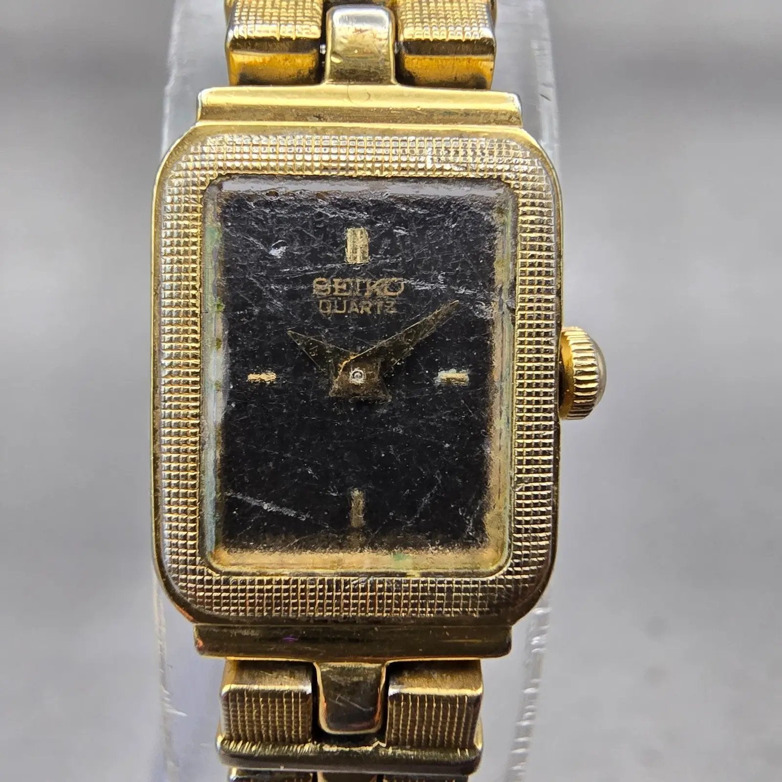 Seiko Tank Watch Women 13mm Black Dial Gold Tone Rectangle 1E20-5689 New Battery1