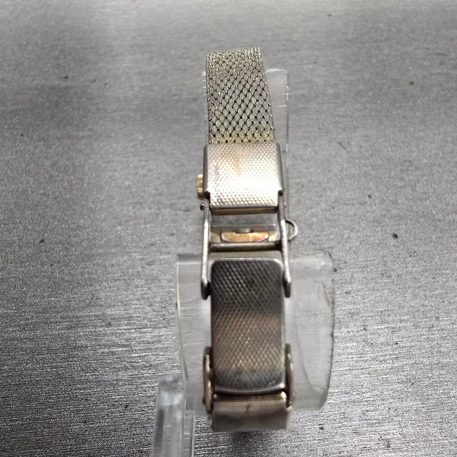 Seiko Watch Women 15mm Gold Dial Gold Tone Oval 11-3089 VTG Mechanical Works7