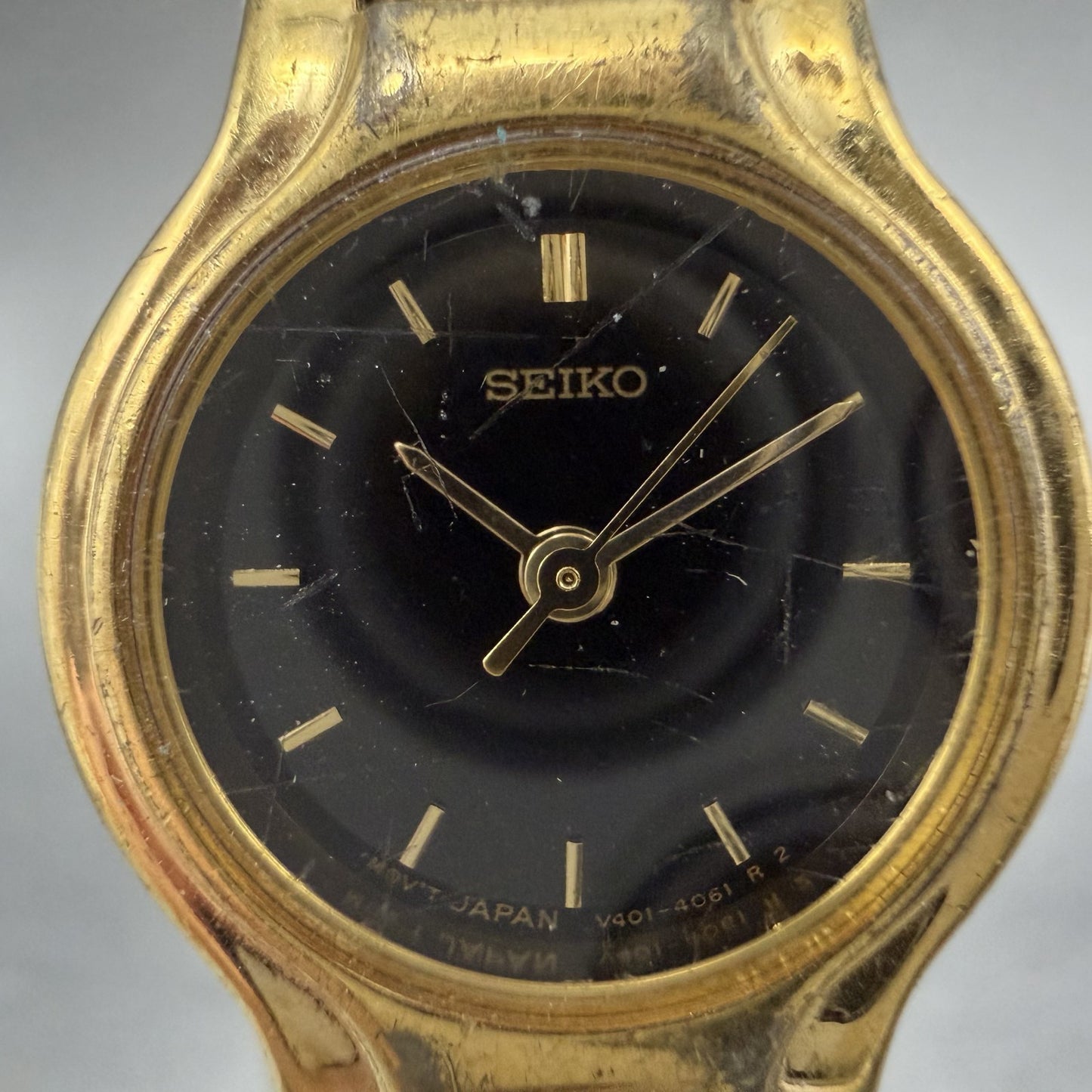 Seiko Watch Women 19mm Black Dial Gold Tone Round V401-0289 New Battery UIVCFDX1