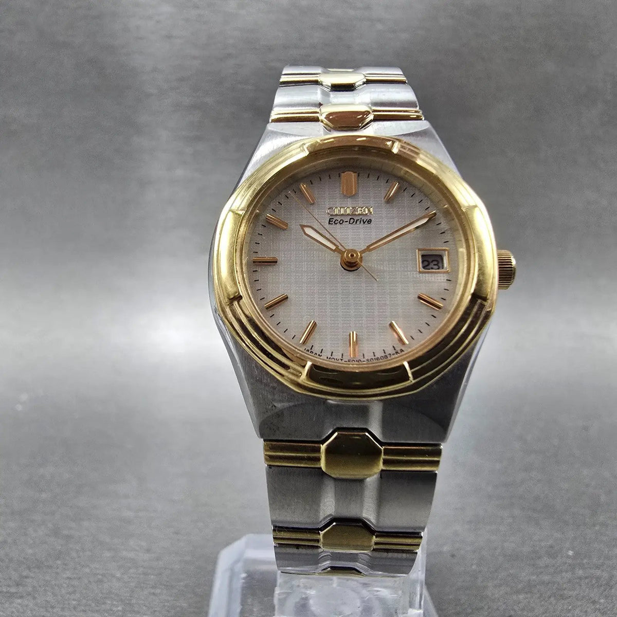 Citizen Eco-Drive Watch Women 25mm White Dial Two Tone Date E010-S008689 Works K5
