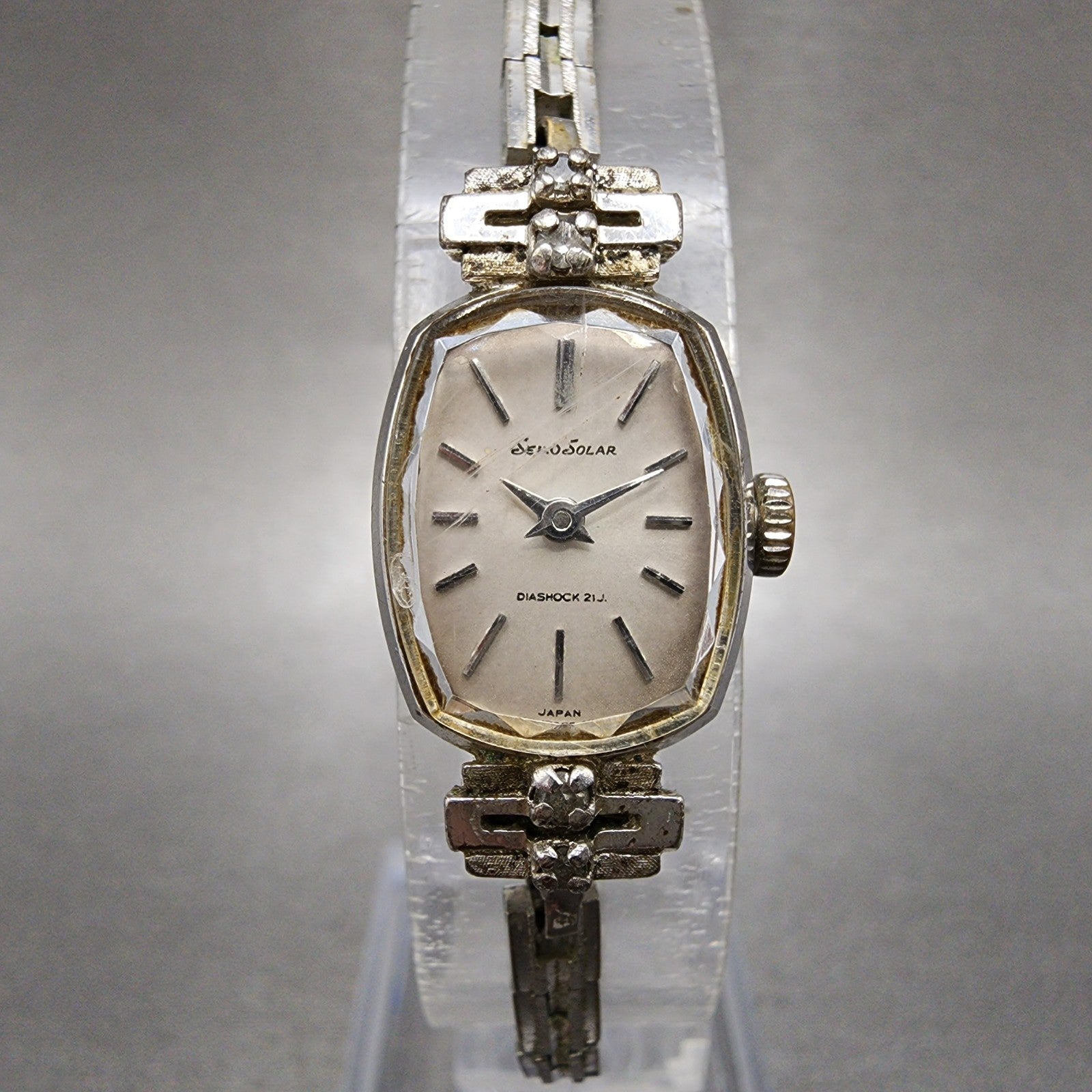 Seiko Solar Watch Women 15mm Silver Dial Silver Tone Manual 107870 Runs0