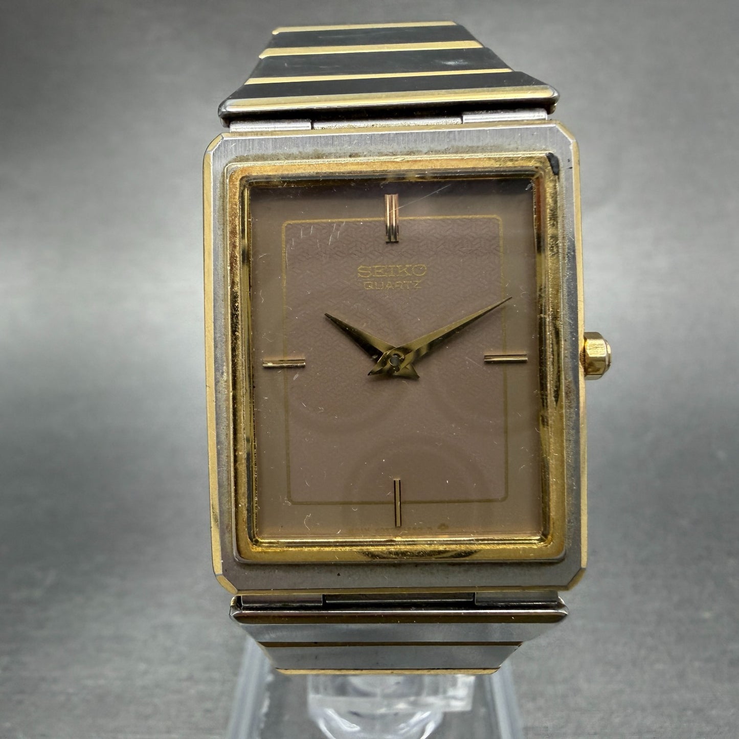 Seiko Tank Watch Men 25mm Gray Dial Two Tone Rectangle 9020-5209 New Battery0