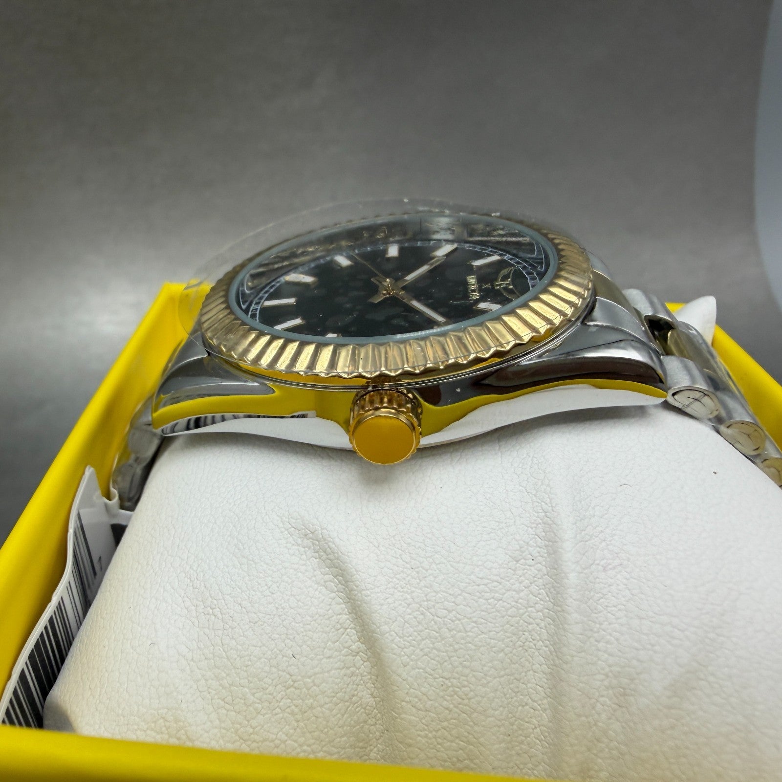 Invicta Specialty Watch Men 41mm Black Dial Two Tone Round Fluted Bezel 690115