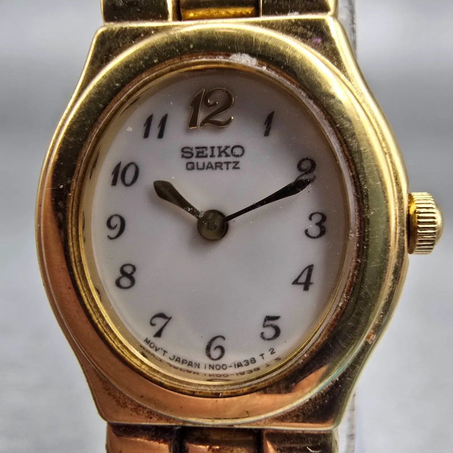 Seiko Watch Women 18mm White Dial Gold Tone Oval 1N00-5C70 New Battery Vintage1