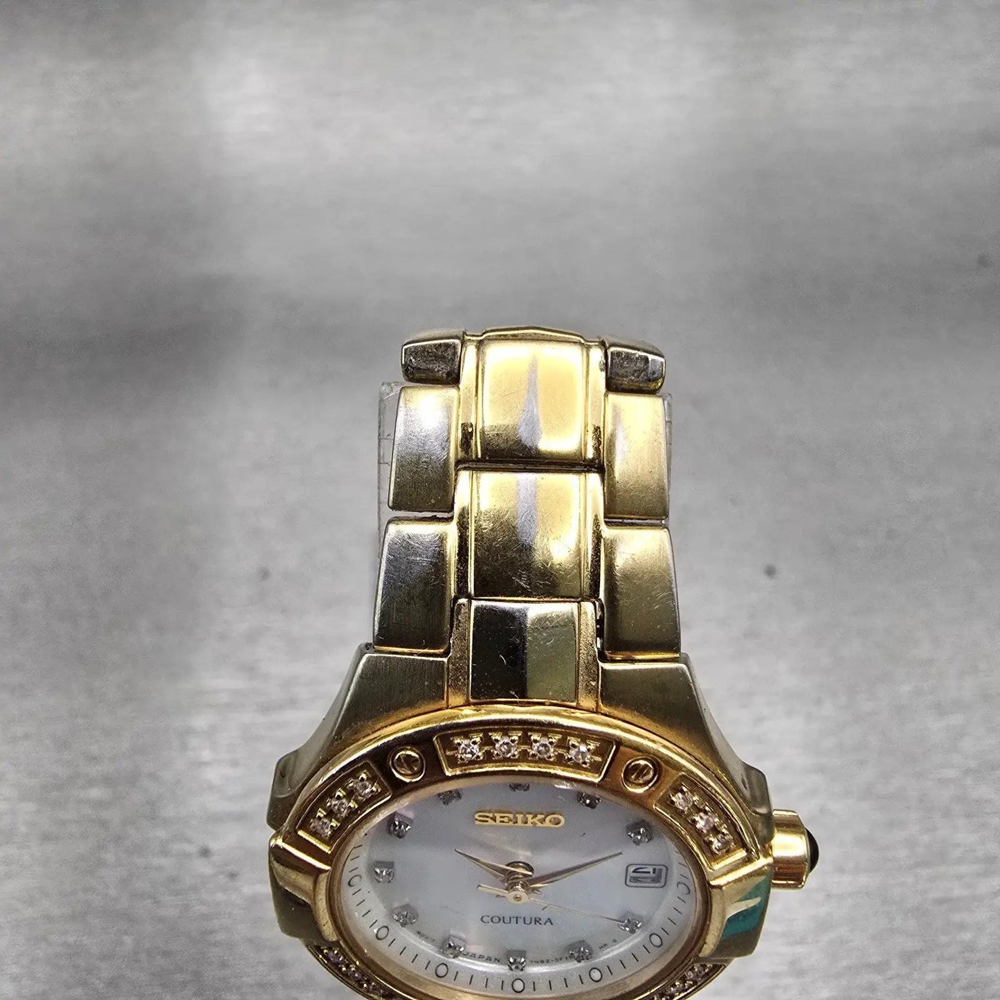 Seiko Coutura Watch Women 26mm MOP Dial Gold Tone Diamonds 7N82-0CG0 New Battery4