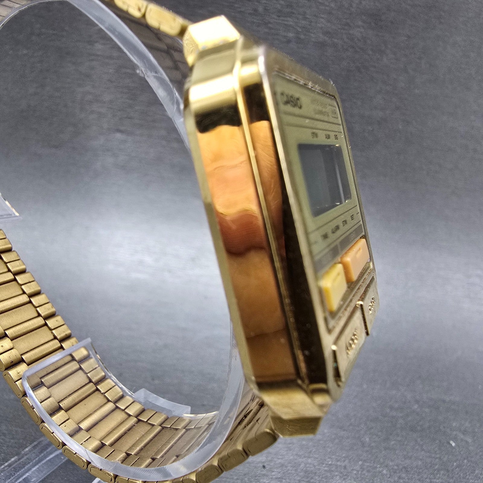 Casio A120WE Watch Men 33mm Gold Dial Gold Tone Alarm Chronograph New Battery3