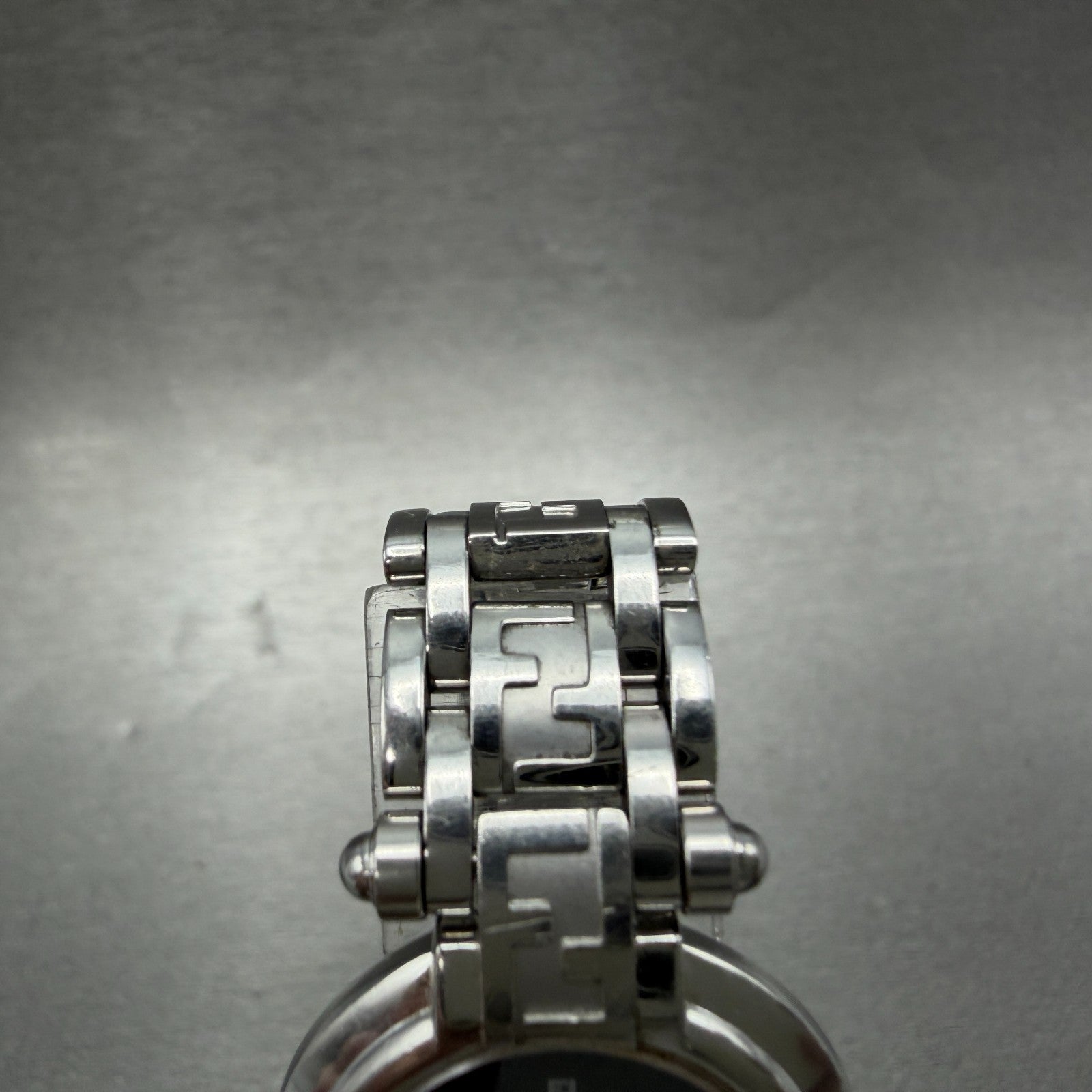 Fendi Watch Women 25mm Black Dial Silver Tone Round 750L New Battery Vintage4