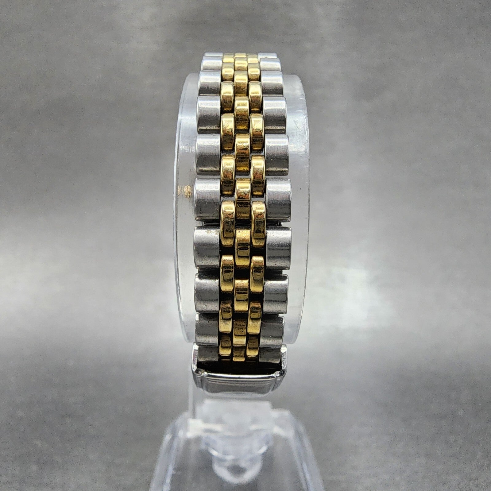 Seiko Watch Women 25mm White Dial Two Tone Daydate 7N830041 Wilmington College7