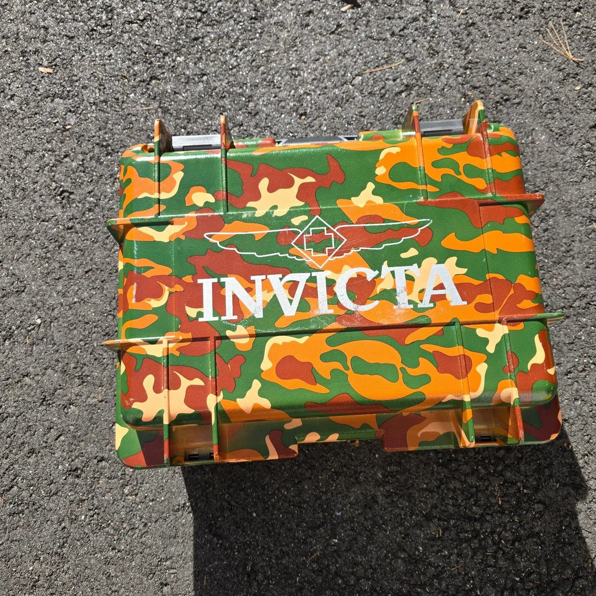 Invicta Watch Case 8 Slot Camo Green Brown Plastic Foam insert Handle Cary0