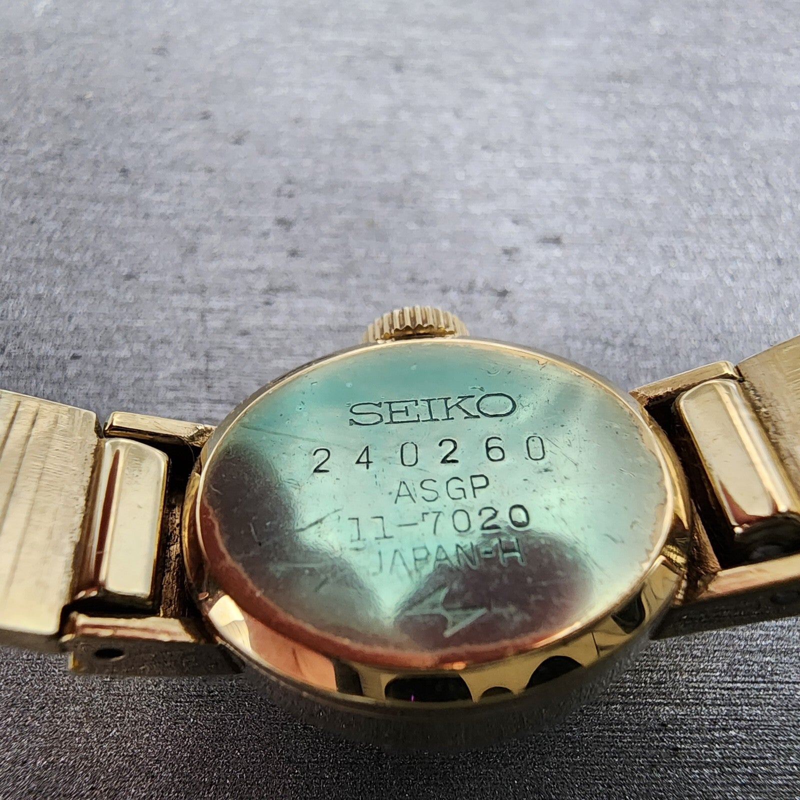 Seiko Watch Women 15mm Champange Dial Gold Plated Oval 117020 Manual Wind Runs9