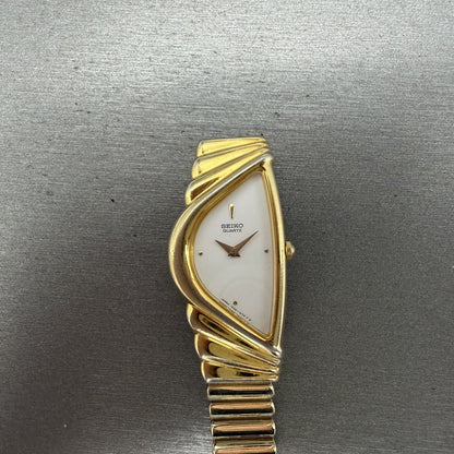 Seiko Half Moon Watch Women 20mm White Dial Gold Tone 1N00-5E09 New Battery0