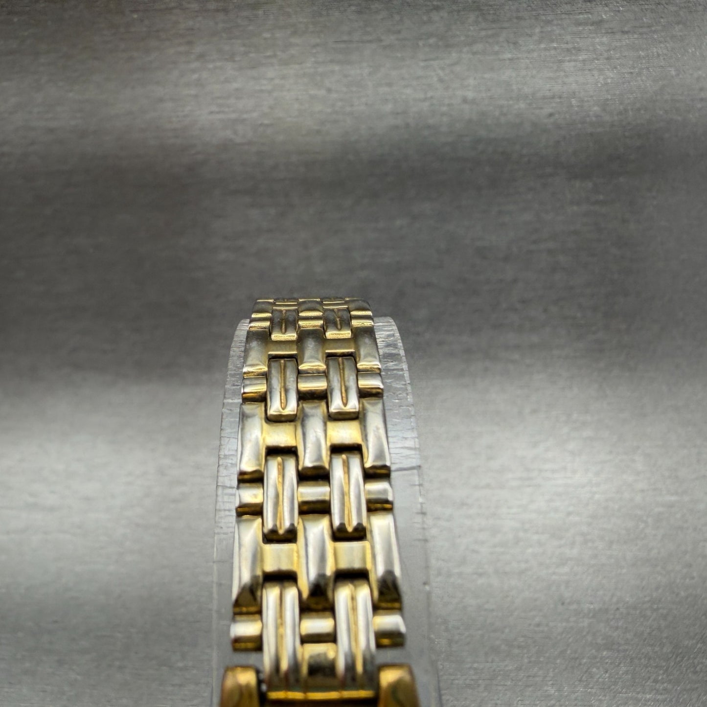 Seiko Tank Watch Women 13mm Champagne Dial Gold Tone 2e20-7021 New Battery 45673