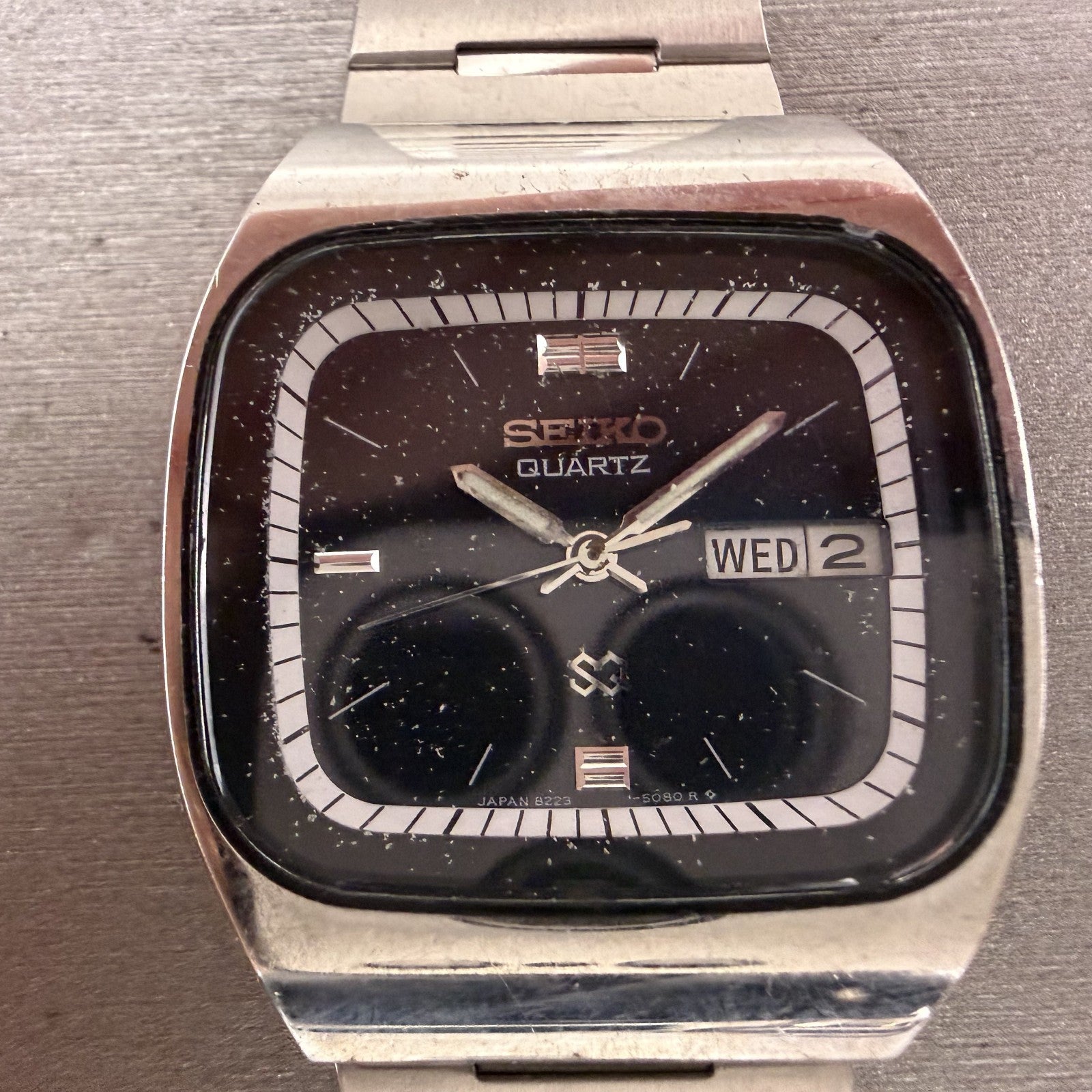 Seiko SQ Watch Men 34mm Black Dial Silver Tone Daydate 8223-5089 SAMPLE2
