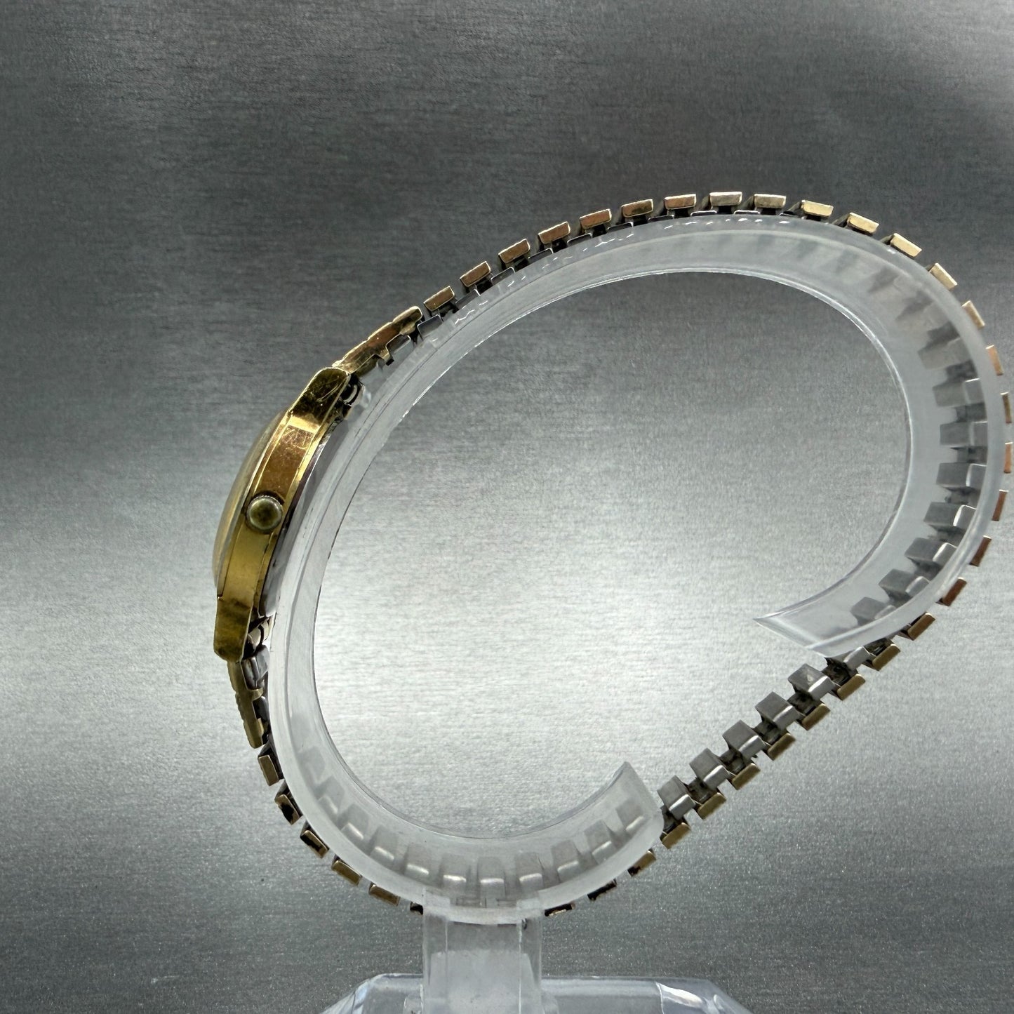 Seiko Watch Women 22mm Champagne Dial Gold Tone Round 2320-0030 New Battery6