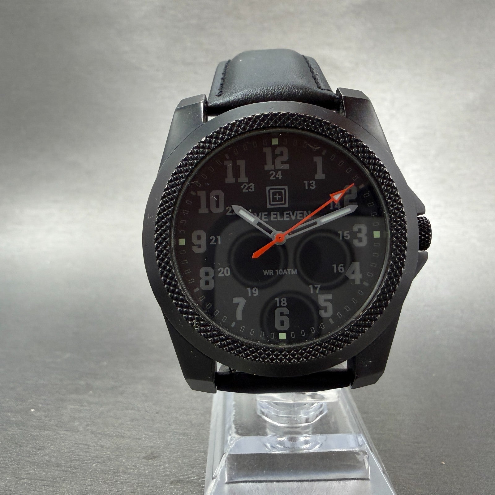 5.11 Tactical Pathfinder Watch Men 43mm Black Dial Black Tone Round New battery5