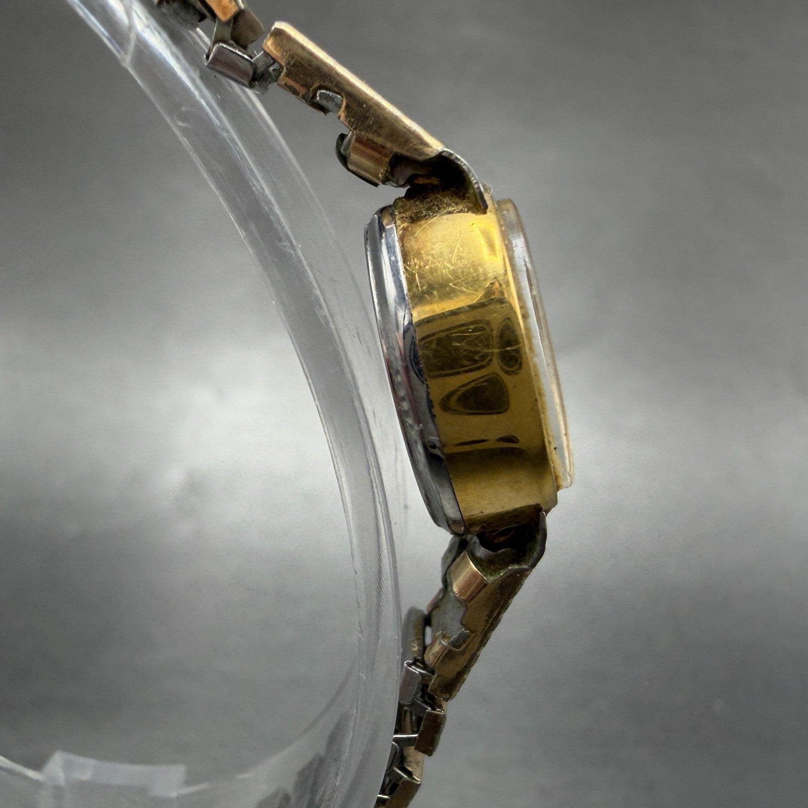 Hamilton Watch Women 14mm White Dial Gold Tone Oval New Battery Vintage ABC3