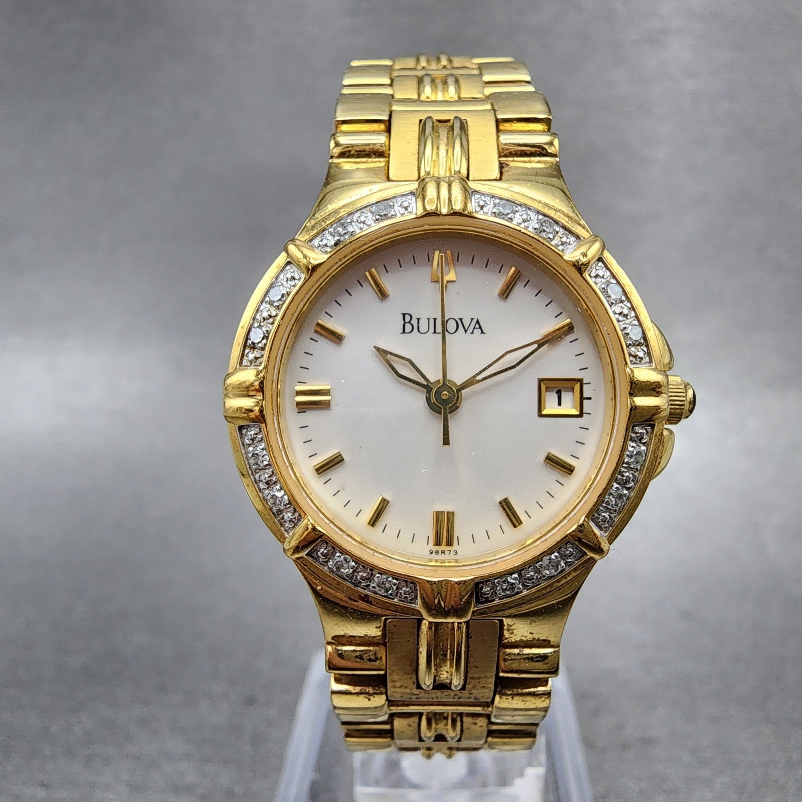 Bulova Watch Women 25mm White Dial Gold Tone Date Diamond Bezel 98R73 New Batt0