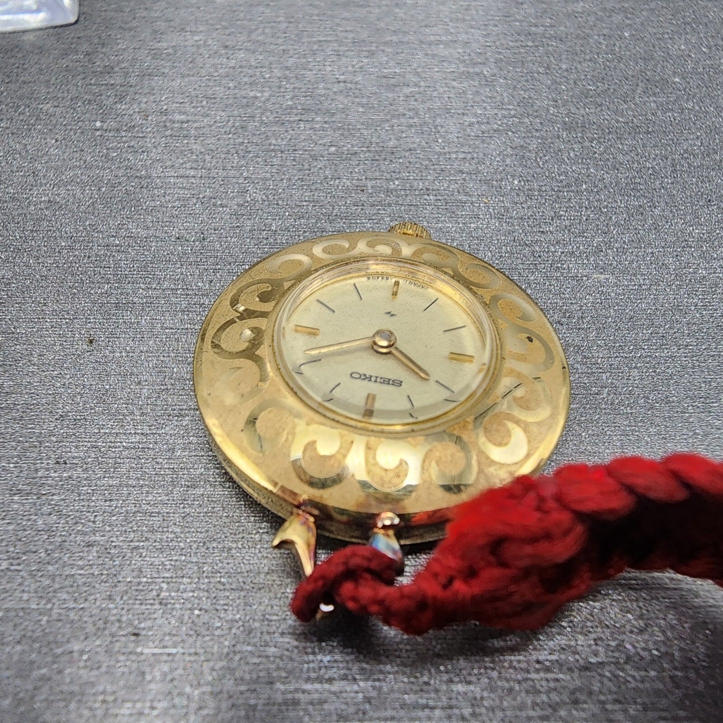 Seiko Pendent Watch Women 26mm Champagne Dial Gold Tone Round Manual Wind Runs4
